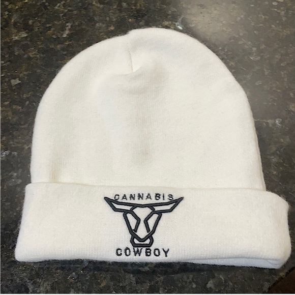 Cannabis Cowboy Toque and Ashtray - Picture 4 of 7